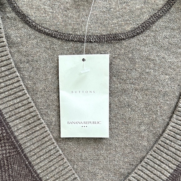 Banana Republic Brown Cardigan Sweater - Picture 3 of 13